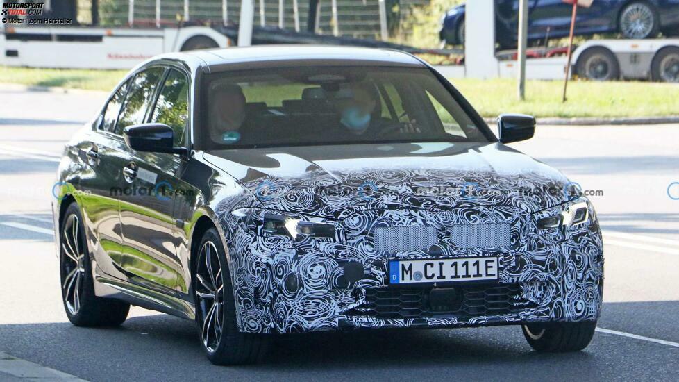 BMW 3er G20 Facelift (2022) auf neuen Erlkönigbildern