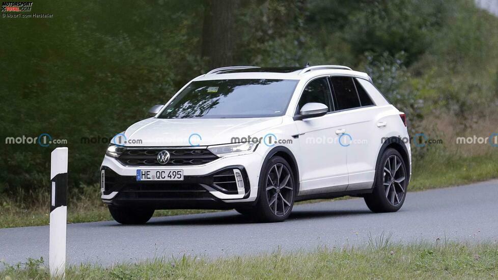 The VW T-Roc R facelift has been spotted while testing near Wolfsburg.