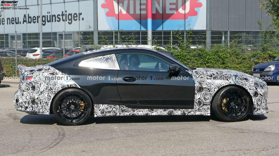 BMW M4 CSL (2022) mit neuem Grill erwischt