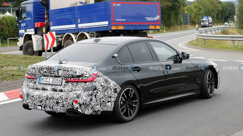 BMW 3er (2022) als M340i-Erlkönig erwischt