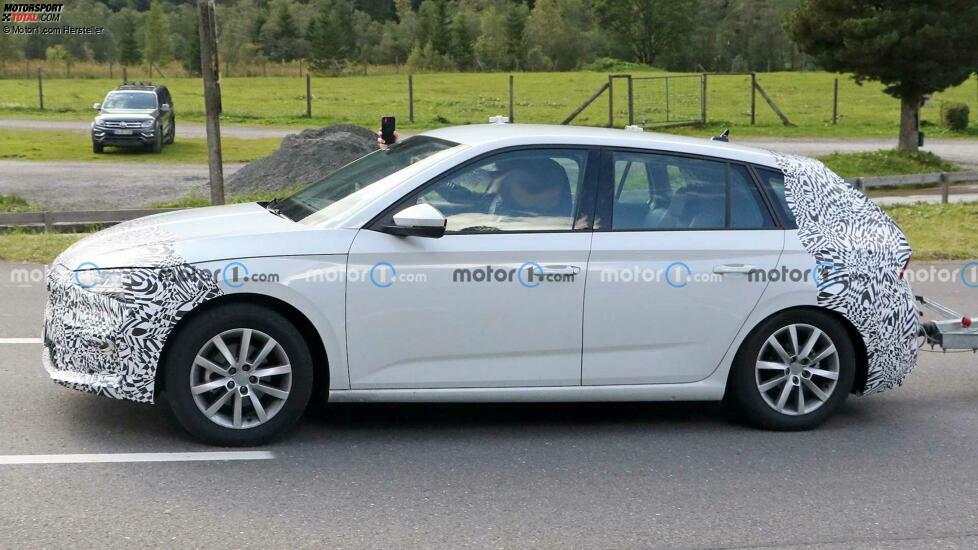 Skoda Scala (2022) als Erlkönig erwischt