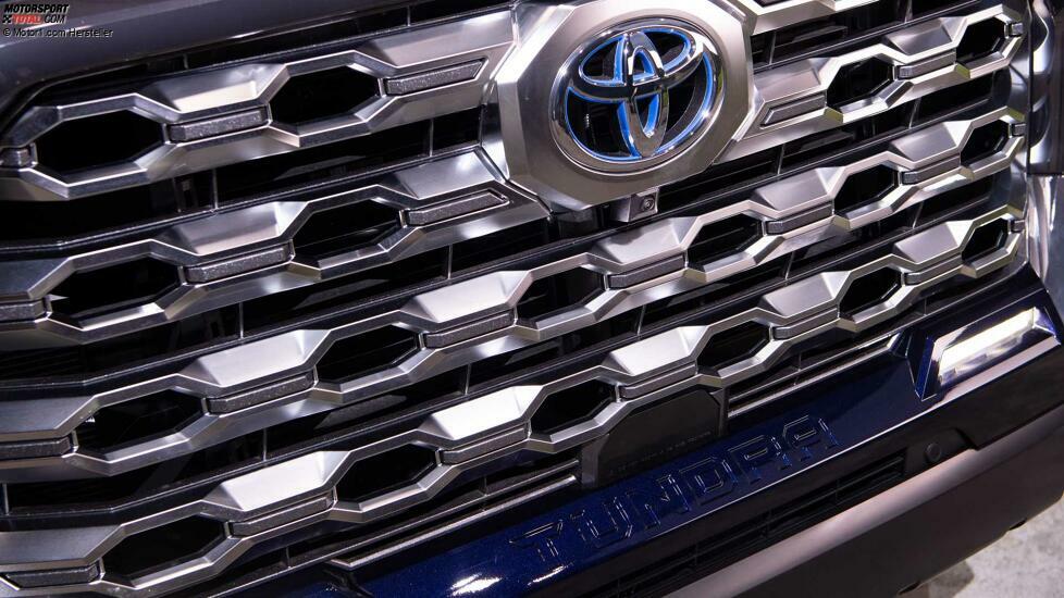 2022 Toyota Tundra Platinum I-Force Max Außengitter