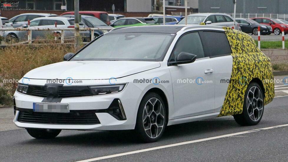 Opel Astra Sports Tourer (2022) fast ungetarnt