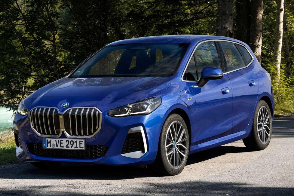 Unbeliebt? Von wegen! Der Van von BMW startet in die zweite Generation. Abmessungen: Motoren, Marktstart und Preise des neuen 2er Active Tourer