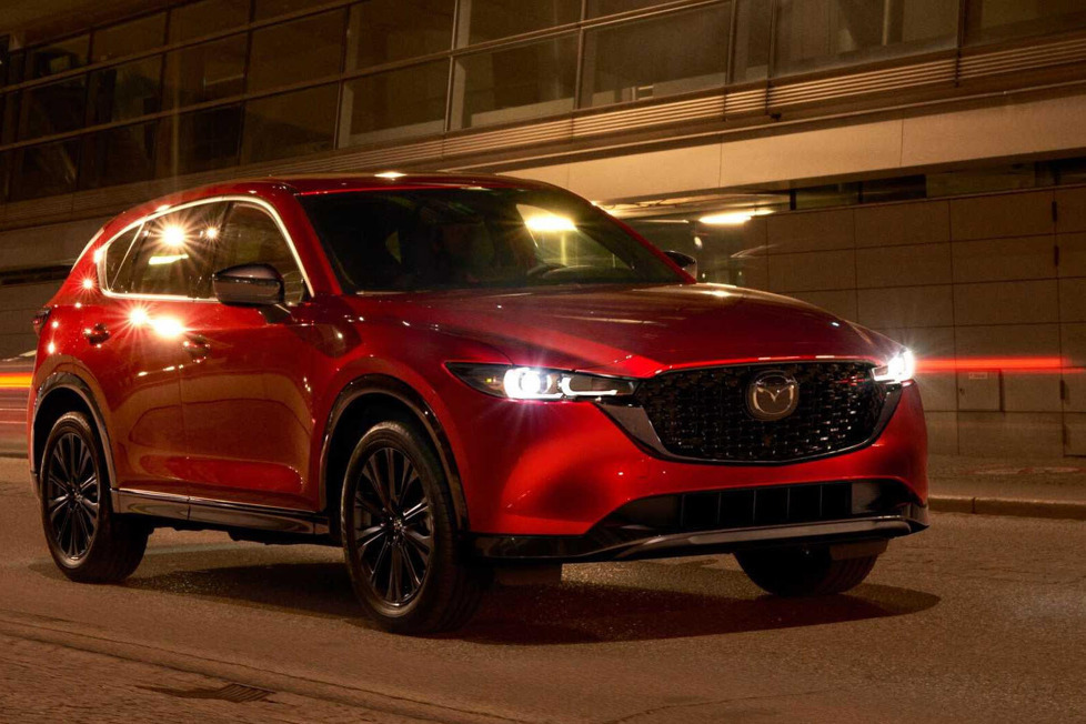 Mazda erweitert sein SUV-Portfolio mit diversen neuen Modellen, einige davon auf neuer Hecktriebler-Plattform mit Reihensechszylindern