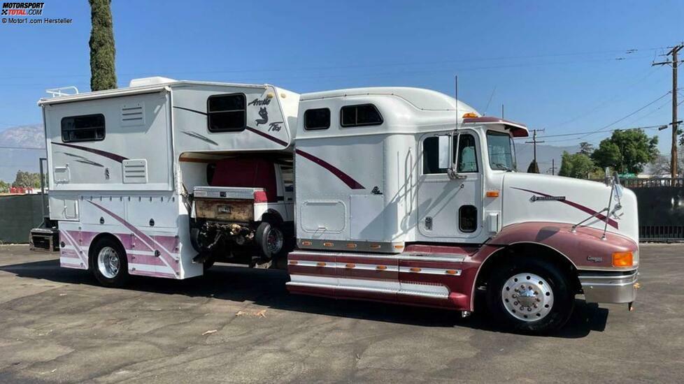 Custom International 9200 RV Seite