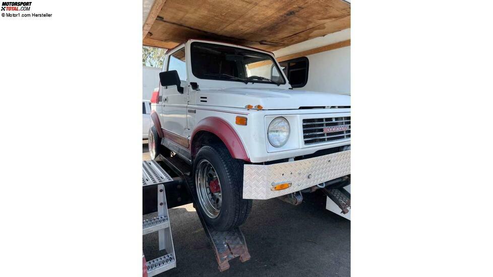 Custom International 9200 RV Suzuki Samurai