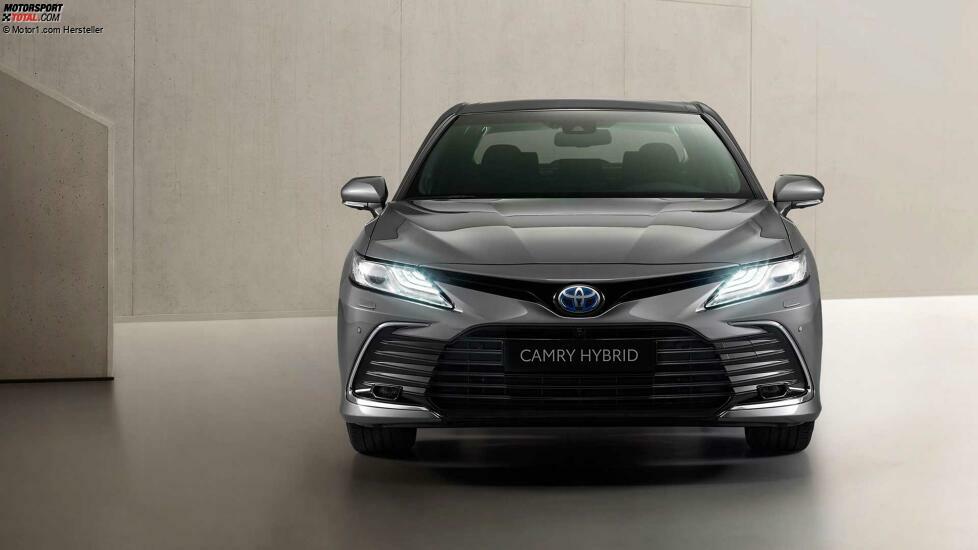 Toyota Camry Facelift (2021)