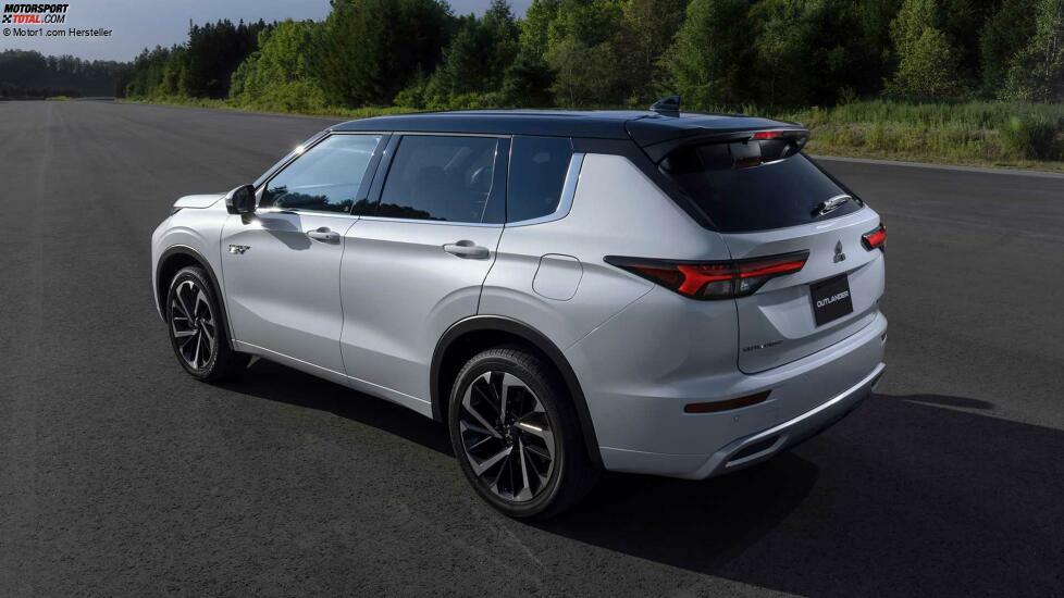 Mitsubishi Outlander PHEV (2022)