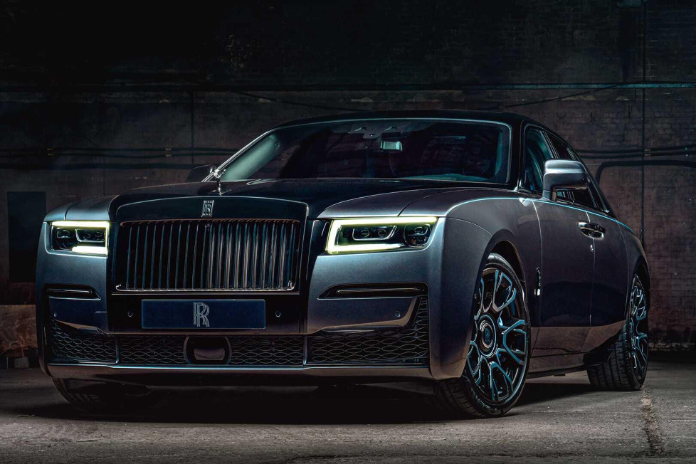 Rolls-Royce enthüllt den Black Badge Ghost. Er leistet 600 PS aus einem V12 und ist deutlich exklusiver als ein Standardmodell