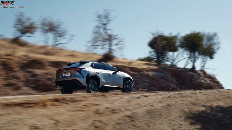Toyota bZ4x (2022)