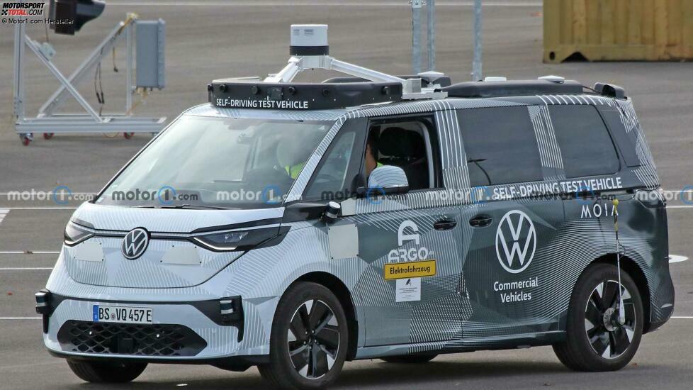 VW ID. Buzz (2022) auf neuen Erlkönigbildern