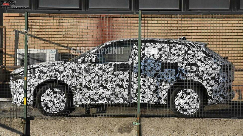 Alfa Romeo Tonale (2022) auf neuen Erlkönigbildern