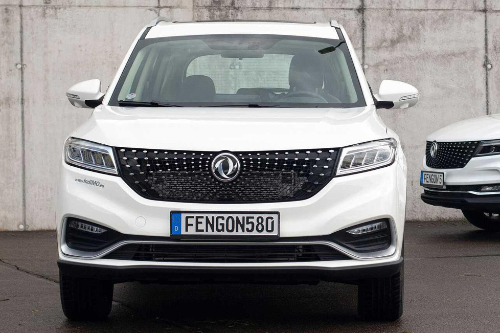 Aus dem DFSK Glory 580 wird der DFSK Fengon 580 Intelligent: Geblieben ist das siebensitzige Layout und der günstige Preis des chinesischen Mittelklasse-SUVs
