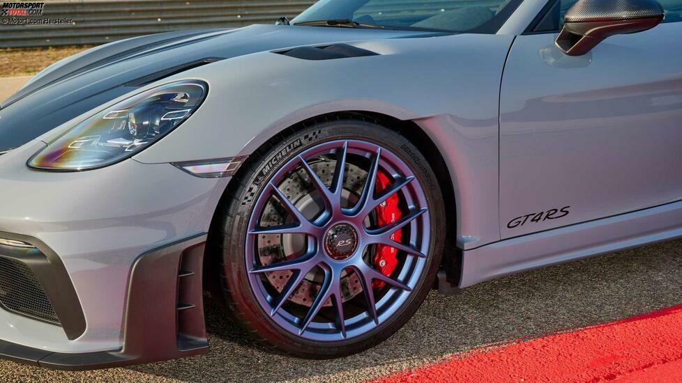 2022 Porsche Cayman GT4 RS