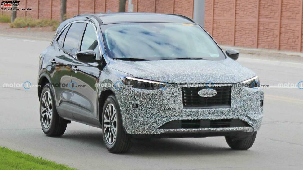 Ford Kuga Facelift (2022) auf neuen Erlkönigfotos