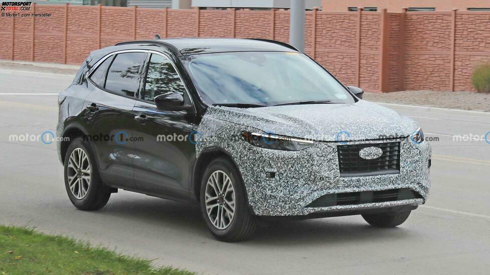 Ford Kuga Facelift (2022) auf neuen Erlkönigfotos