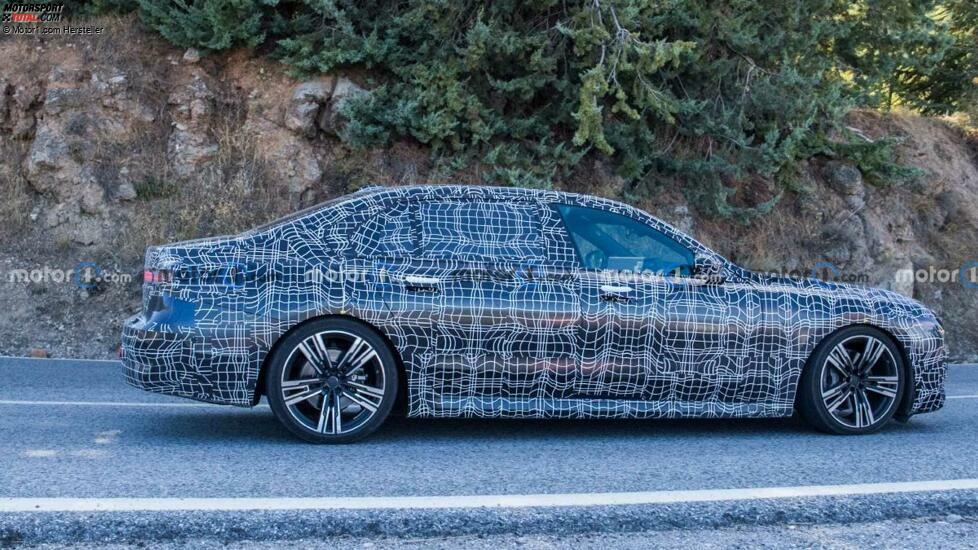 BMW 7er (2022) auf neuen Erlkönigbildern