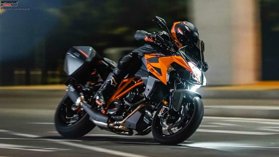 KTM 1290 Super Duke GT (2022)