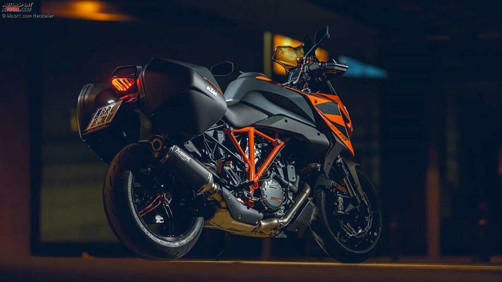 KTM 1290 Super Duke GT (2022)