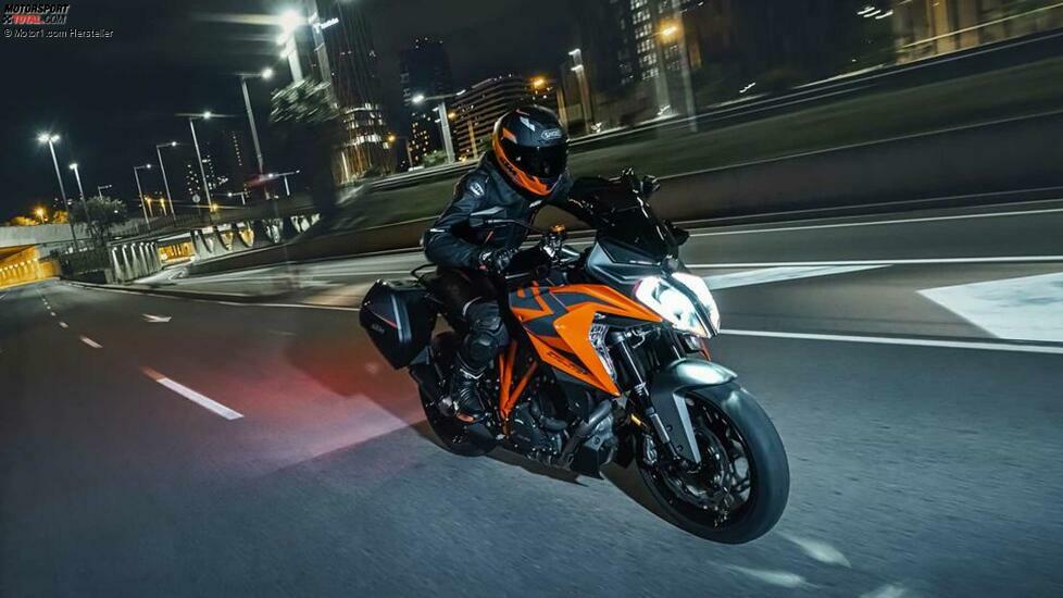 KTM 1290 Super Duke GT (2022)