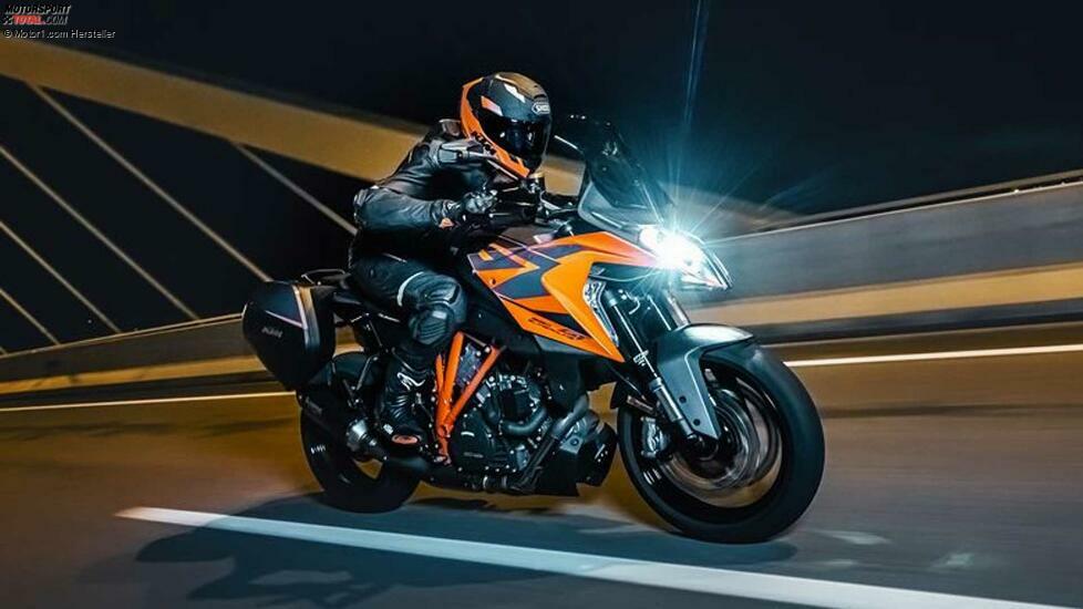 KTM 1290 Super Duke GT (2022)