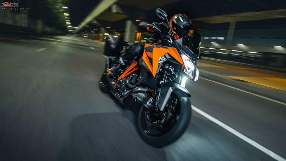 KTM 1290 Super Duke GT (2022)