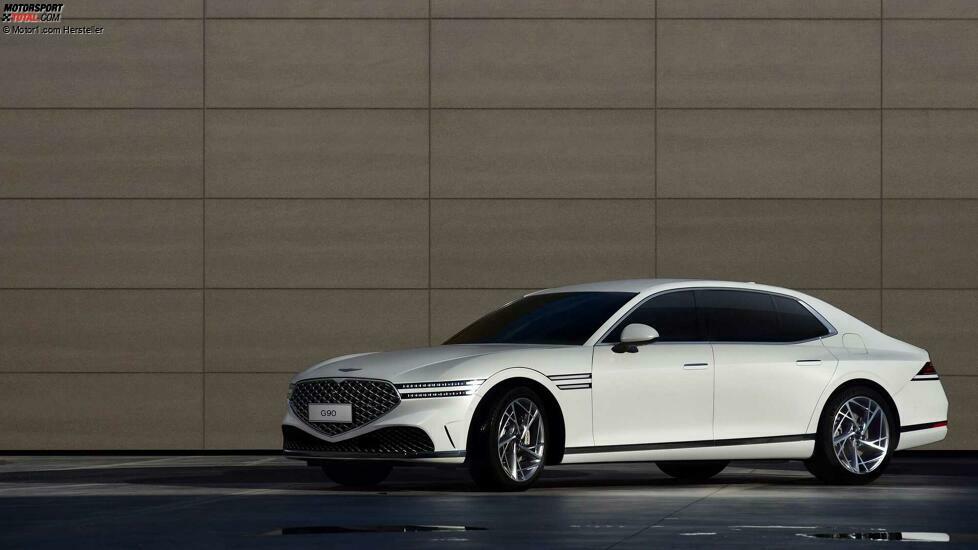 2022 Genesis G90