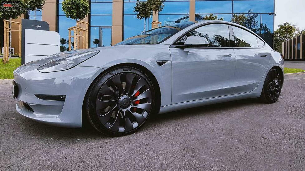 Tesla Model 3 von Vilner Front Drei Viertel