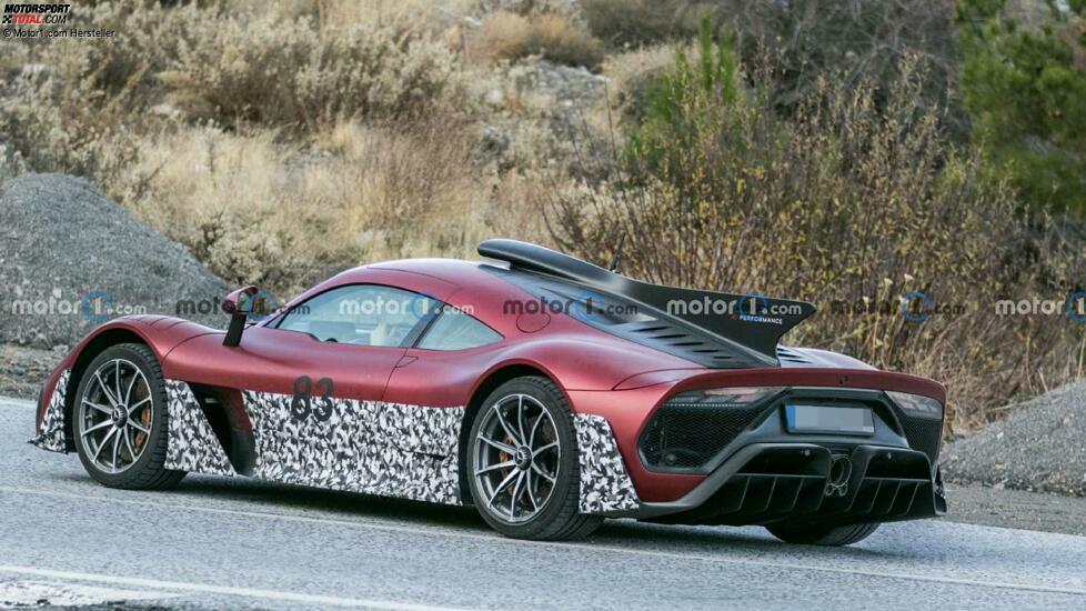Mercedes-AMG Spionage-Foto mit einer Seitenansicht