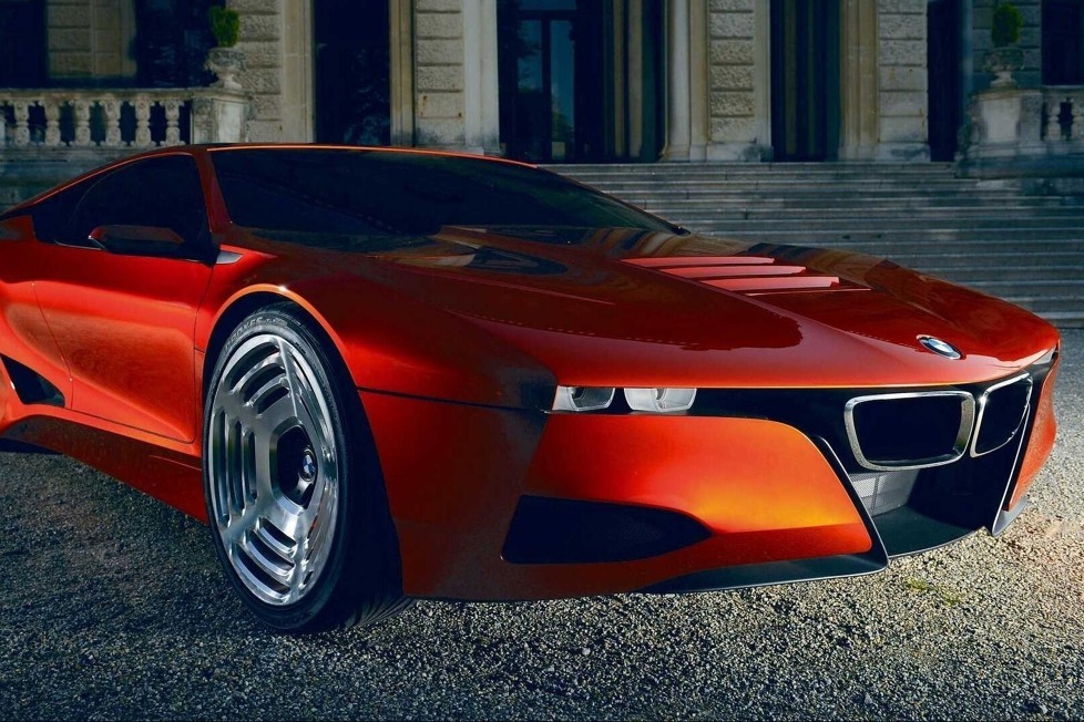Vor dem XM SUV kommt der sportliche BMW M1 Hommage, der vom originalen M1 inspiriert und der Motorsportmarke von BMW gewidmet ist.
