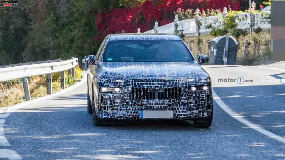 BMW 7er (2022) auf neuen Erlkönigbildern