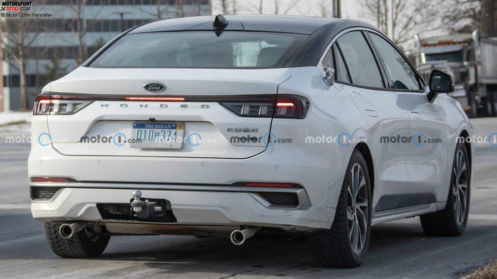 Ford Mondeo (2022) als Erlkönig