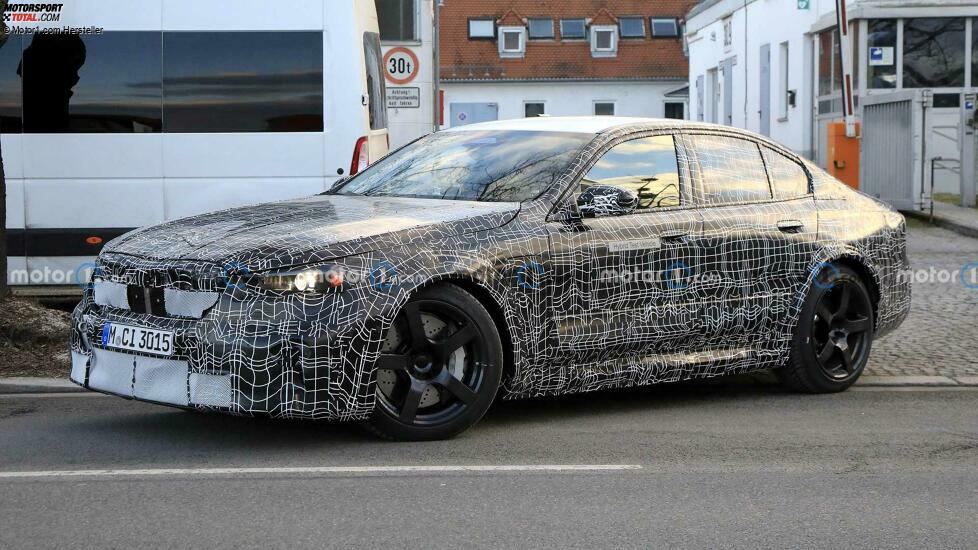 2024 BMW M5 erstes Spionagefoto