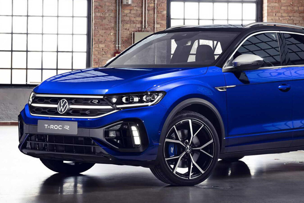 Der überarbeitete VW T-Roc R kann ab sofort bestellt werden: Wir verraten, was das Kompakt-SUV mit 300 PS kosten soll