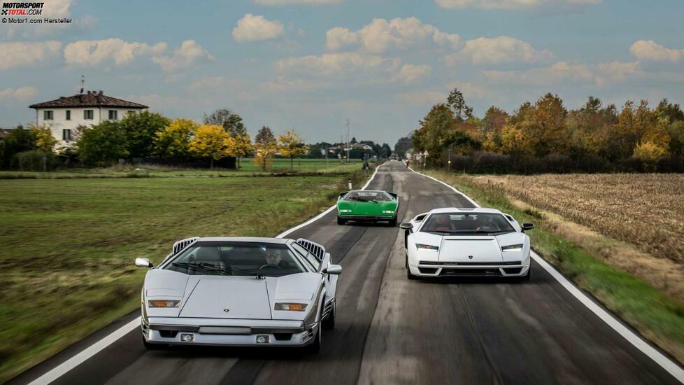 Lamborghini Countach LP 800-4 im realen Straßenverkehr