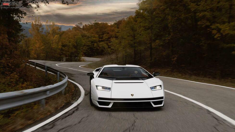 Lamborghini Countach LP 800-4 im realen Straßenverkehr