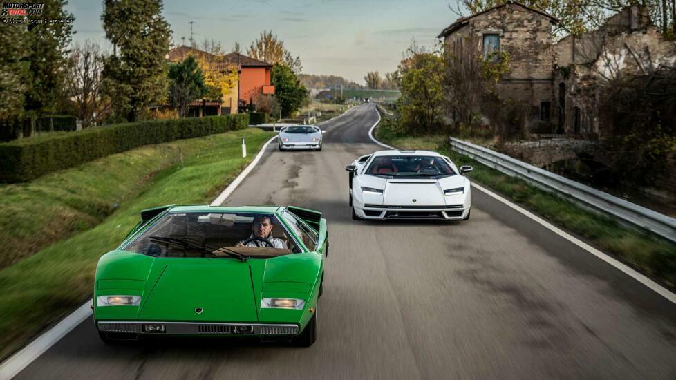 Lamborghini Countach LP 800-4 im realen Straßenverkehr