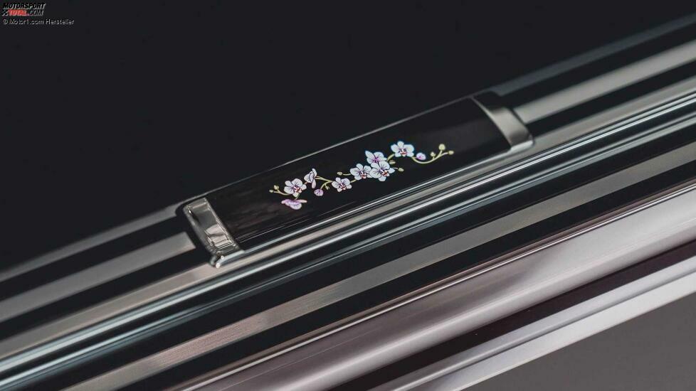 Rolls-Royce Phantom Orchid (2022)