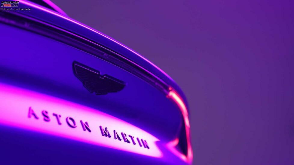 Aston Martin DBX707 Badge