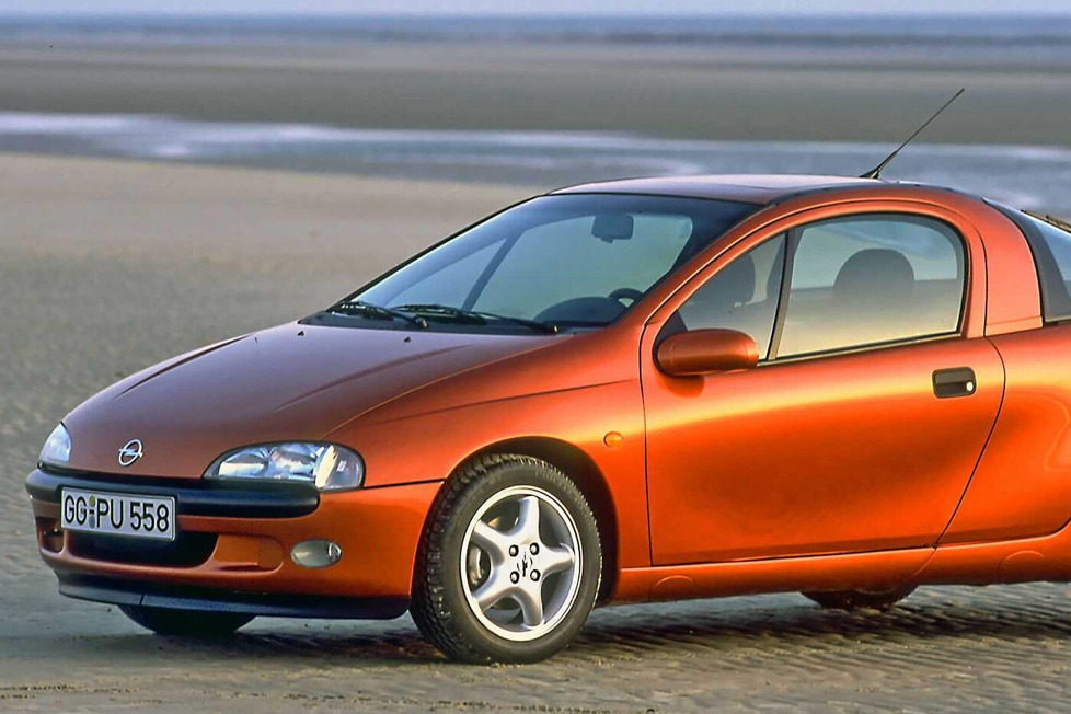 Die 1990er-Jahre waren das Jahrzehnt der Autos im rundlichen Biodesign und kleiner Spaßmodelle: Der erste Opel Tigra mischte beides perfekt