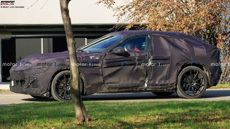 Ferrari Purosangue als Erlkönig mit Serienkarosserie erwischt