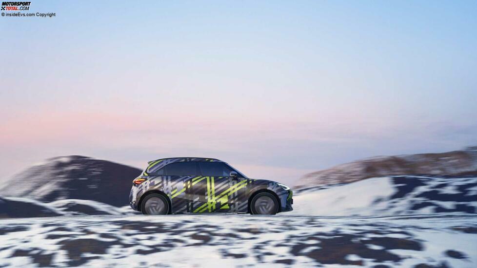Smart #1 mit Tarnfolie bei Wintertests