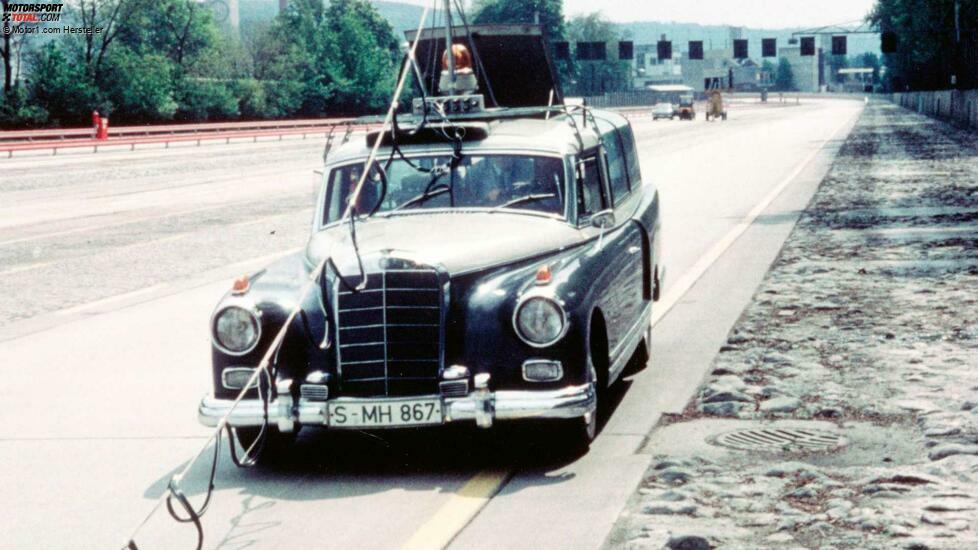 Mercedes-Benz 300 