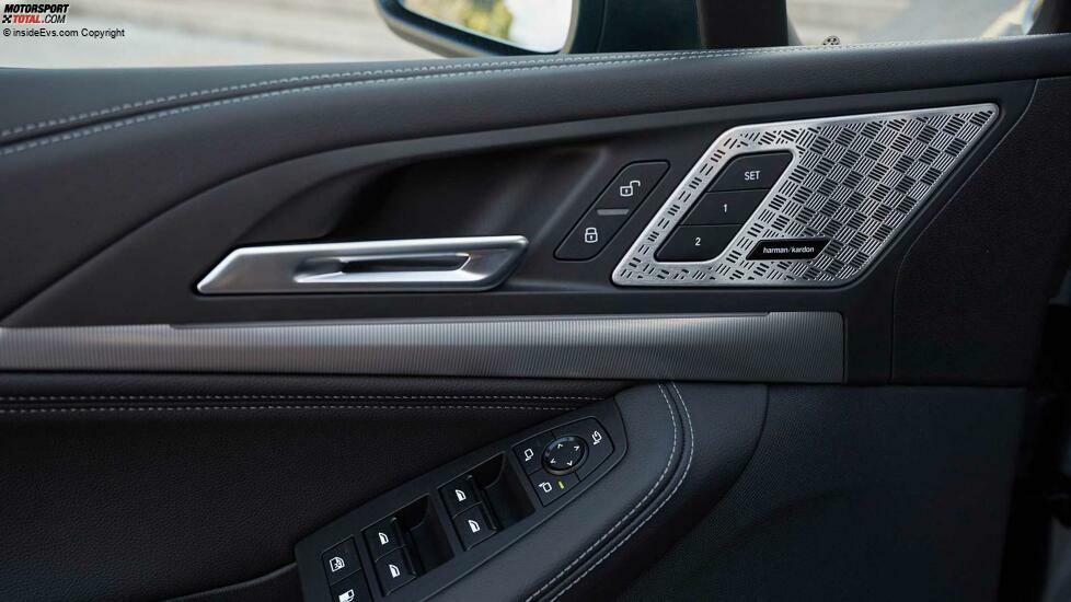 BMW 230e xDrive PHEV Active Tourer (2022) im Test