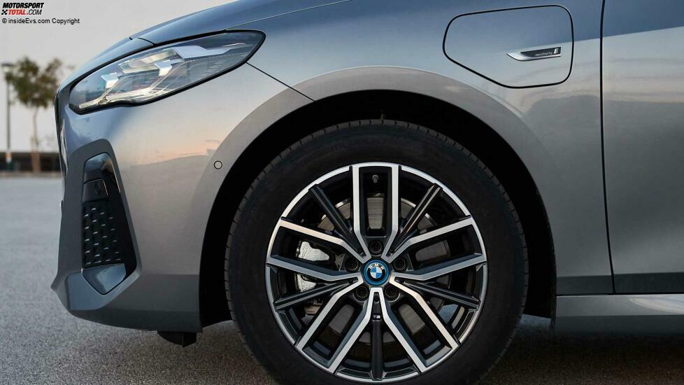BMW 230e xDrive PHEV Active Tourer (2022) im Test