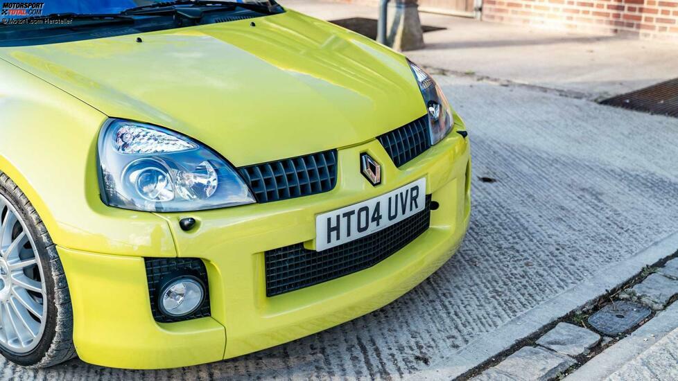 Renault Clio V6