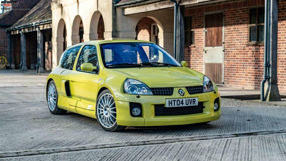 Renault Clio V6