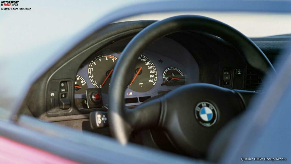 BMW M8 (E31)