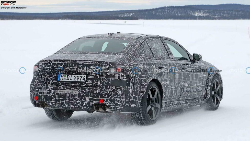 BMW M5 (2023) auf neuen Erlkönigfotos